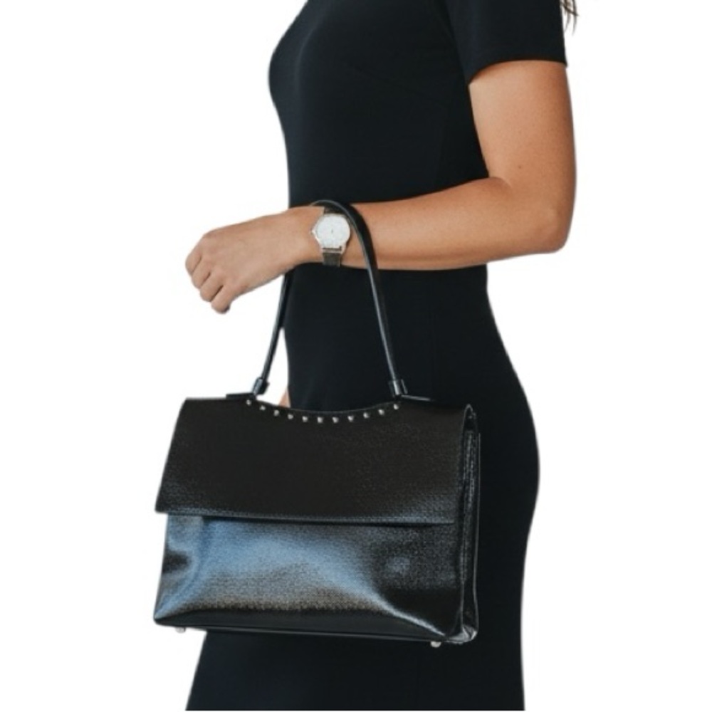 Lia Numa Vintage Genuine Black Italian Leather Handbag Flap Closure
